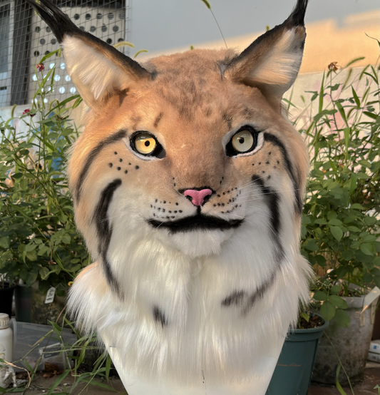 [Stock] Realistic movable jaw lynx fursuit headpiece cosplay costume mask