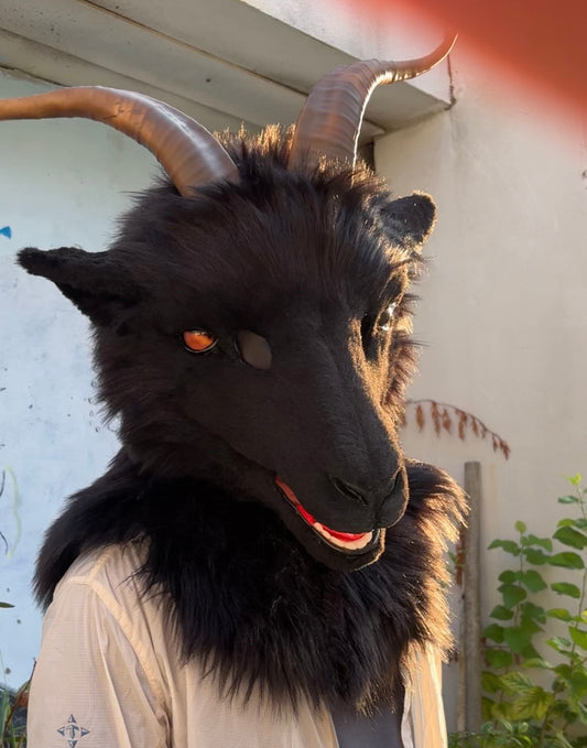 [Stock]Realistic fursuit black goat movable jaw headpiece halloween beast mask cosplay costumes furry accessories